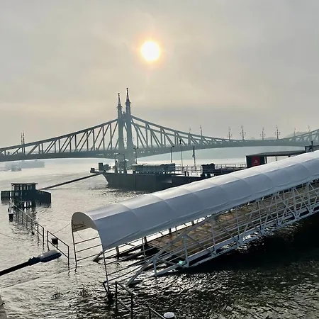 Danube View In Center-prime Location * ブダペスト